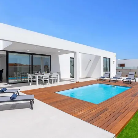 Strelitzia Luxury House Villa *